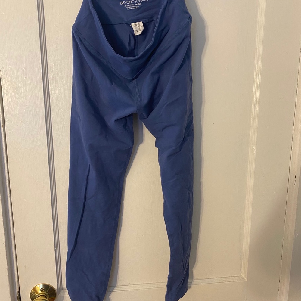 BEYOND YOGA Leggings Purple/Blue Color Super Soft - Picture 4 of 6